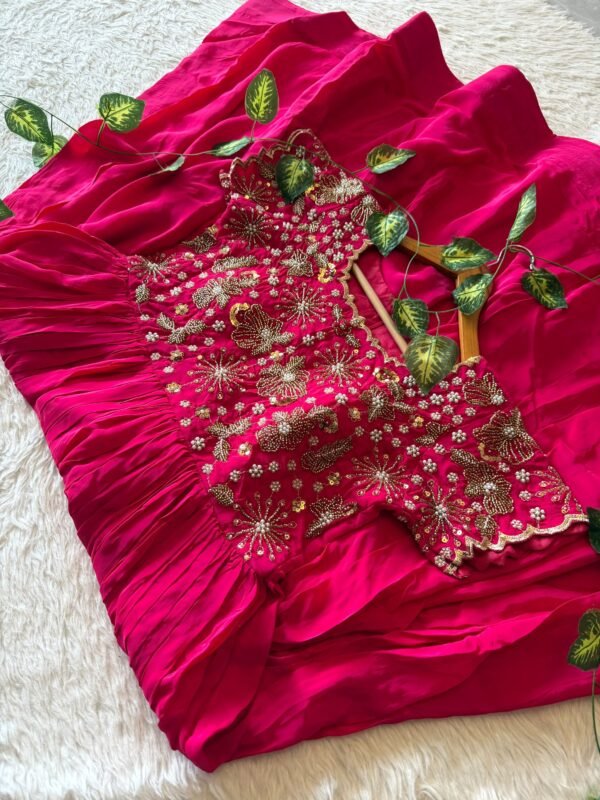 Viscose Creap maggam work long frock
M to Xl freesize